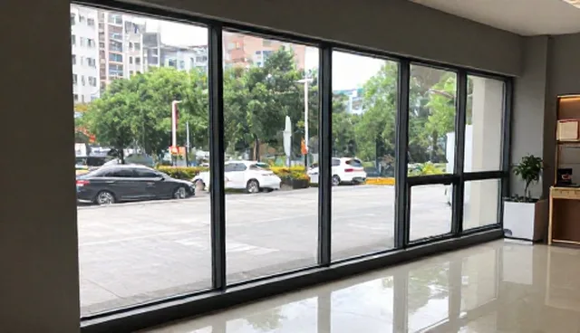 负载均衡方案设计:两种常见做法的对比与实际取舍